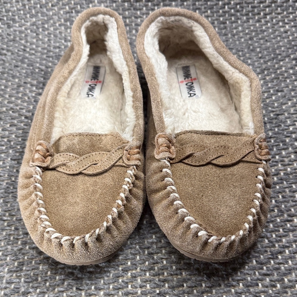 Minnetonka Tan Suede Moccasins Women's 10 - Picture 6 of 7